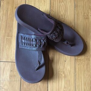 Nike Bella Kai 2 leather sandals size 8 never worn